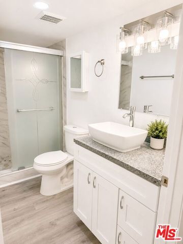 4451 Don Ricardo Drive 7, Los Angeles, CA 90008