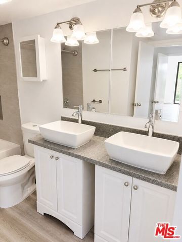4451 Don Ricardo Drive 7, Los Angeles, CA 90008