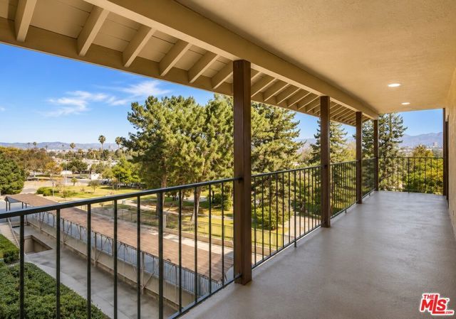4451 Don Ricardo Drive 7, Los Angeles, CA 90008