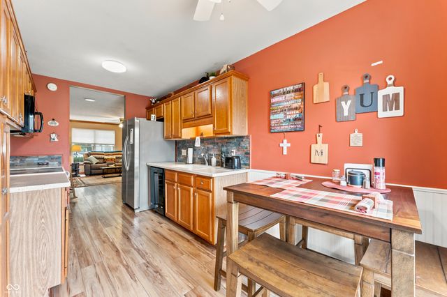 5156 Memphis Court, Columbus, IN 47203