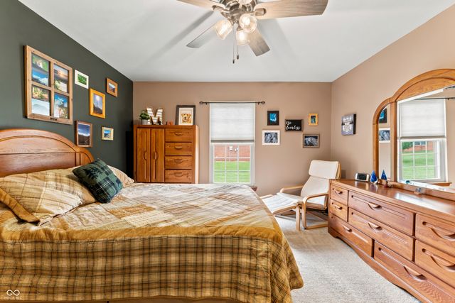 5156 Memphis Court, Columbus, IN 47203