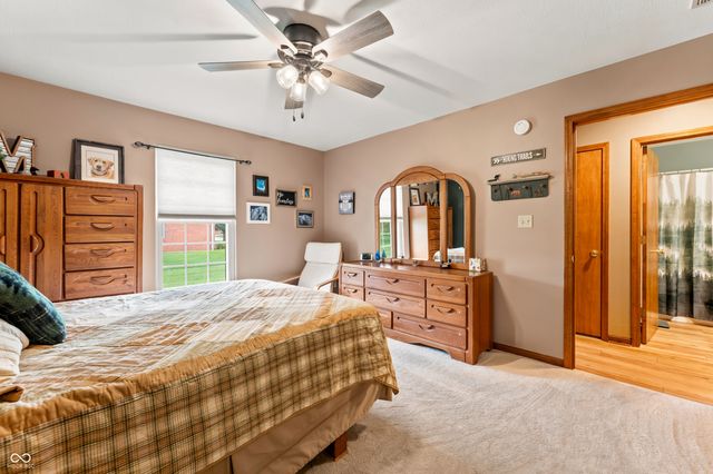 5156 Memphis Court, Columbus, IN 47203