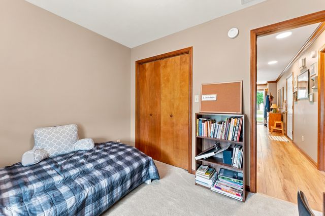 5156 Memphis Court, Columbus, IN 47203