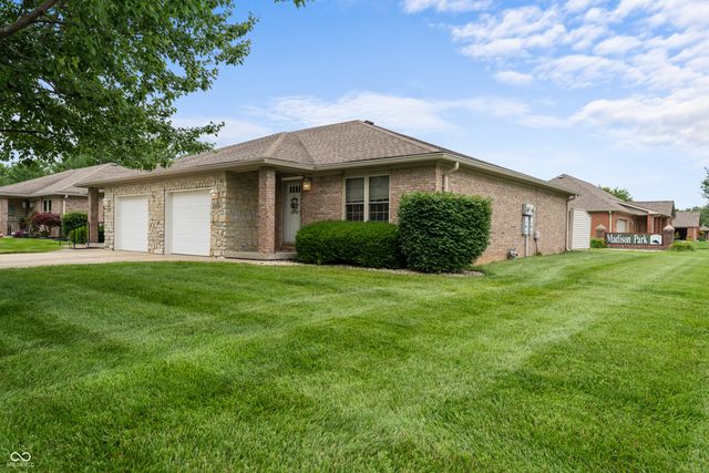 5156 Memphis Court, Columbus, IN 47203