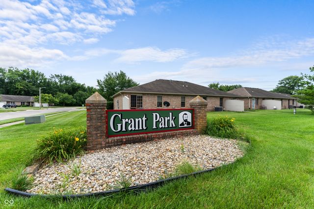 5156 Memphis Court, Columbus, IN 47203