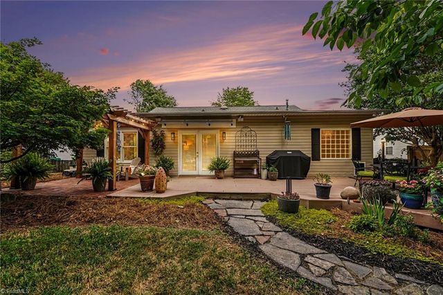 2023 Priya Street, Thomasville, NC 27360