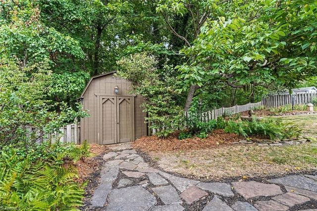 2023 Priya Street, Thomasville, NC 27360