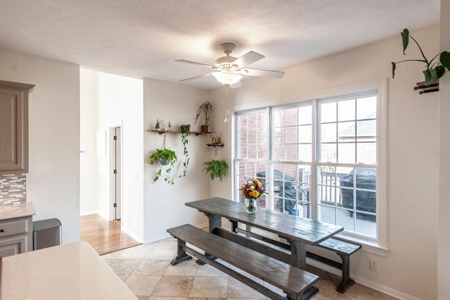 135 N Wynridge Way, Goodlettsville, TN 37072