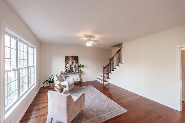 135 N Wynridge Way, Goodlettsville, TN 37072