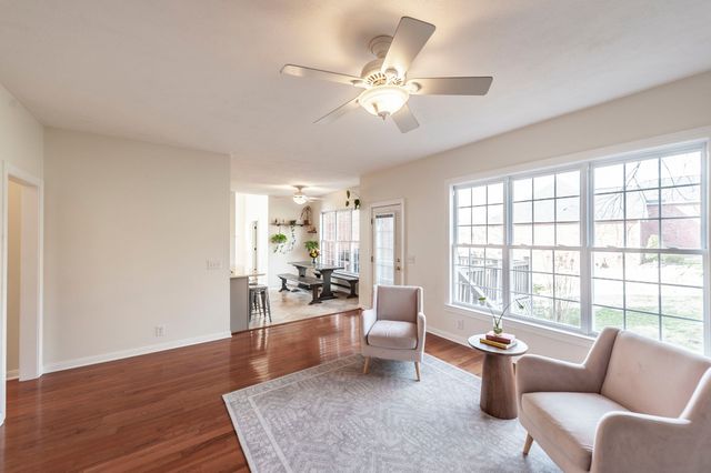 135 N Wynridge Way, Goodlettsville, TN 37072