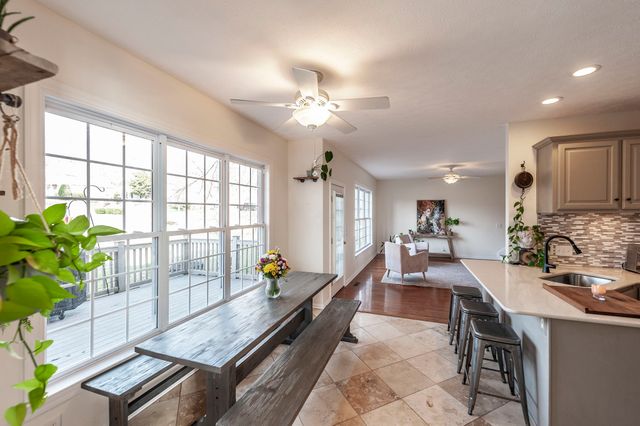 135 N Wynridge Way, Goodlettsville, TN 37072