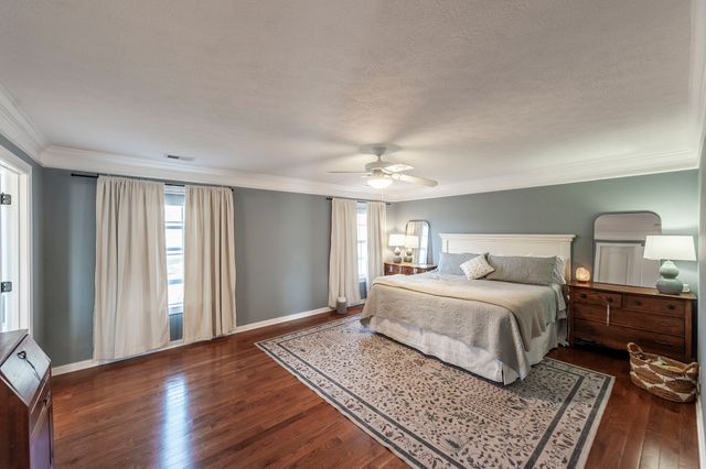 135 N Wynridge Way, Goodlettsville, TN 37072