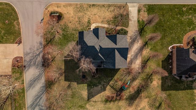 135 N Wynridge Way, Goodlettsville, TN 37072