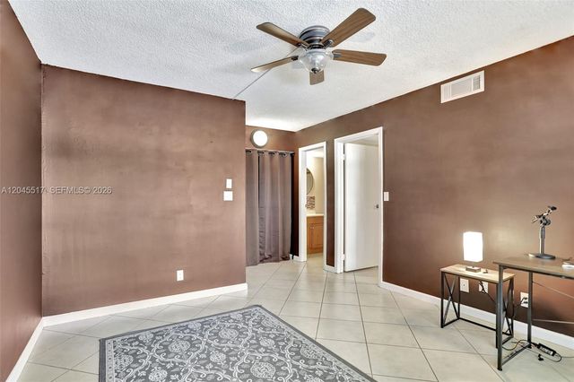 470 N Laurel Dr 1A, Margate, FL 33063