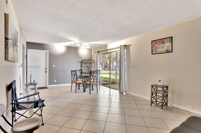 470 N Laurel Dr 1A, Margate, FL 33063