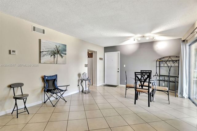 470 N Laurel Dr 1A, Margate, FL 33063