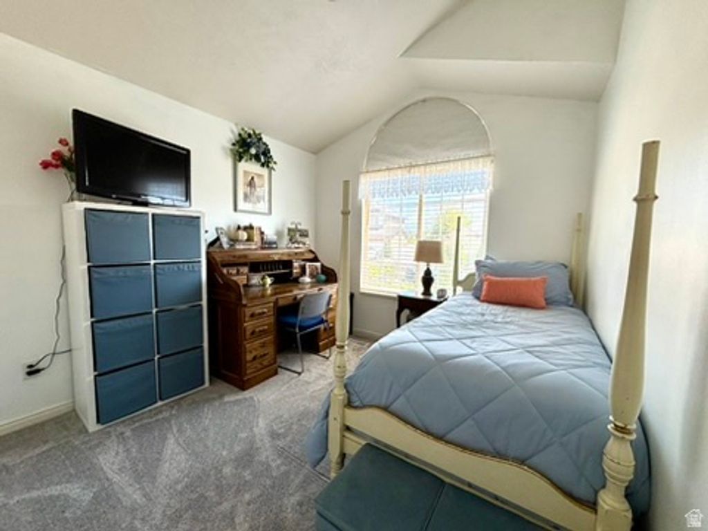 Image 12 of property listing at 6344 S ADIRONDACK WAY, Taylorsville, UT 84129