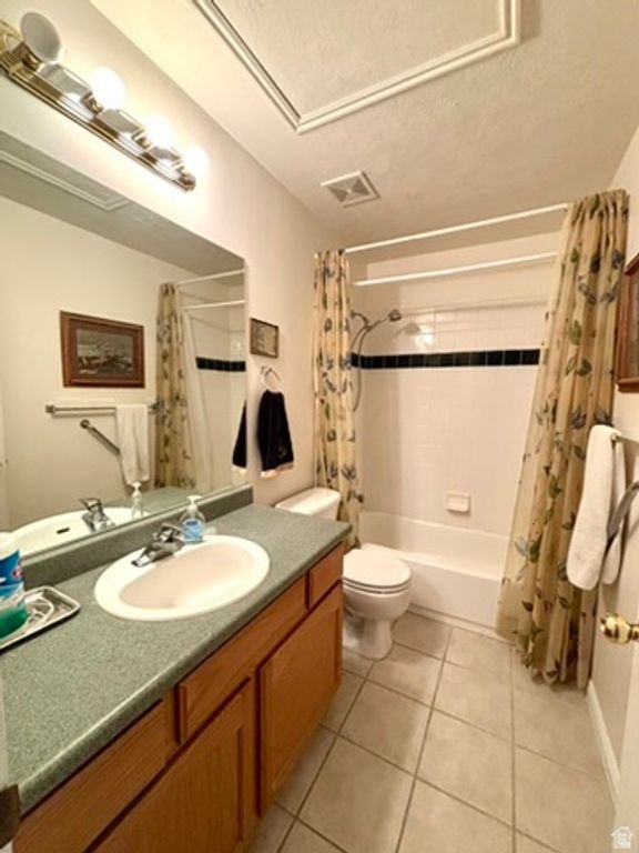 Image 13 of property listing at 6344 S ADIRONDACK WAY, Taylorsville, UT 84129