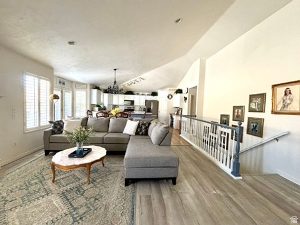 Image 35 of property listing at 6344 S ADIRONDACK WAY, Taylorsville, UT 84129