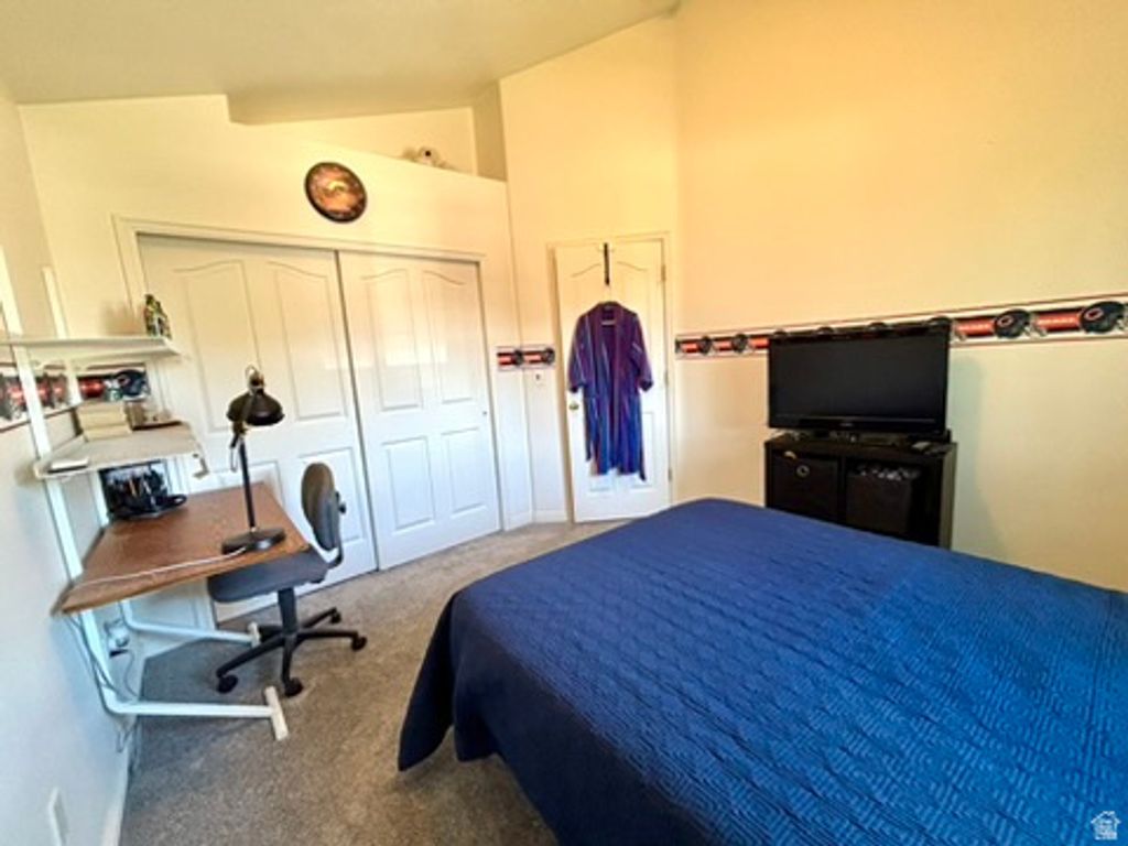 Image 9 of property listing at 6344 S ADIRONDACK WAY, Taylorsville, UT 84129