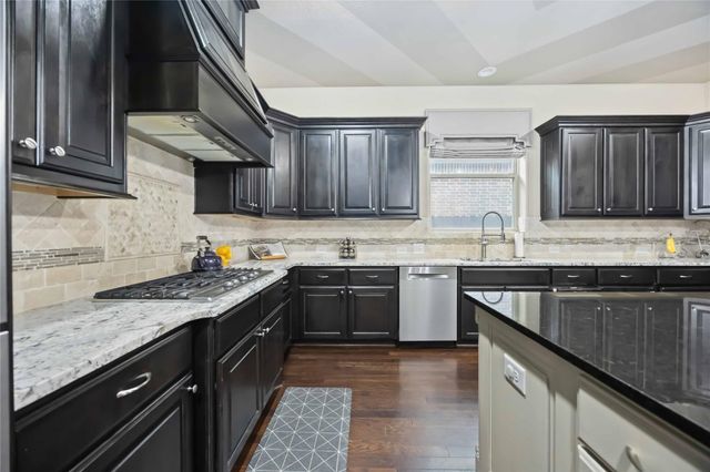 15618 Bristol Lake Drive, Houston, TX 77070