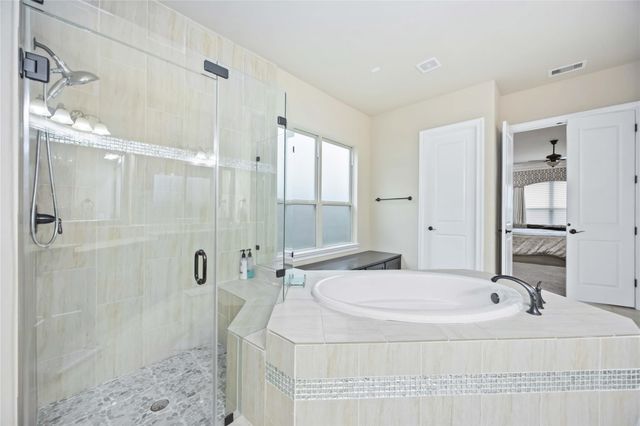 15618 Bristol Lake Drive, Houston, TX 77070