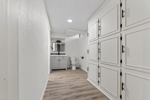 116 N Burr Oak Rd, Wichita, KS 67206