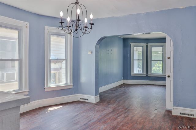 84 Woodside Avenue, Buffalo, NY 14220