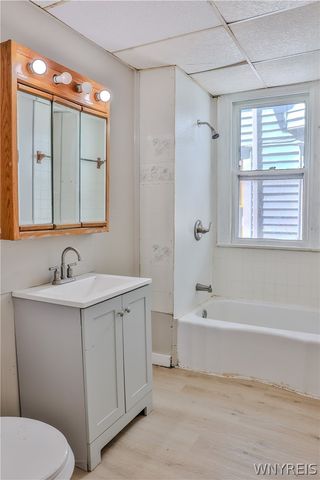 84 Woodside Avenue, Buffalo, NY 14220