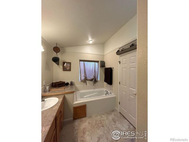 3105 58th Ave Ct, Greeley, CO 80634