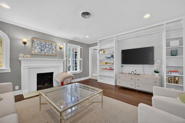 5630 Vanderbilt Avenue, Dallas, TX 75206