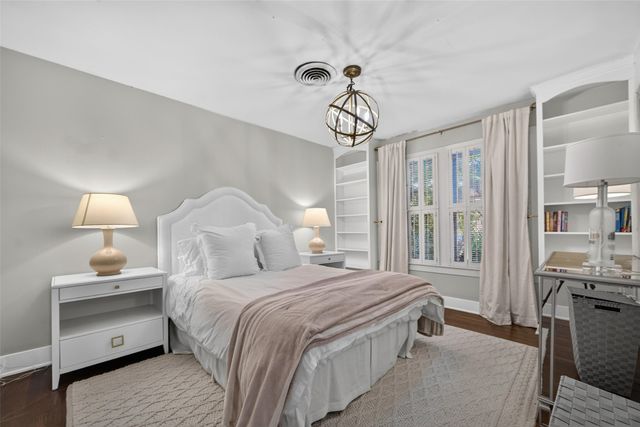 5630 Vanderbilt Avenue, Dallas, TX 75206