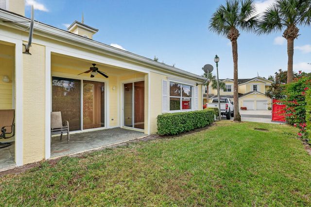 906 Mariner Bay Boulevard, Fort Pierce, FL 34949