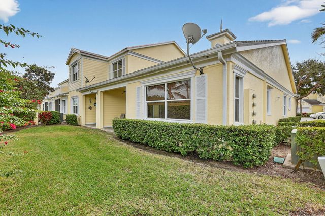 906 Mariner Bay Boulevard, Fort Pierce, FL 34949