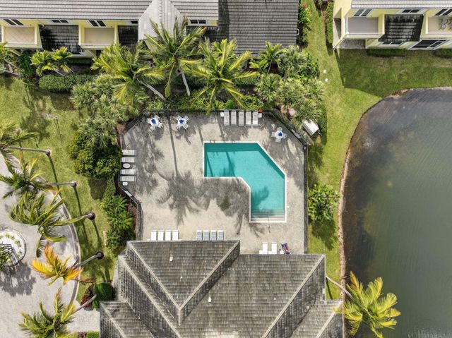 906 Mariner Bay Boulevard, Fort Pierce, FL 34949