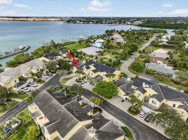 906 Mariner Bay Boulevard, Fort Pierce, FL 34949