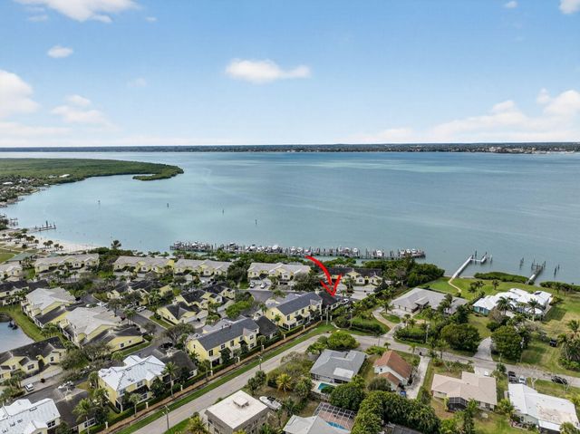 906 Mariner Bay Boulevard, Fort Pierce, FL 34949