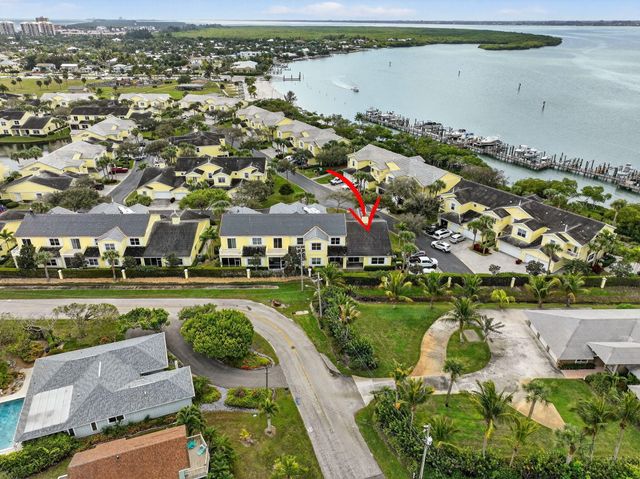 906 Mariner Bay Boulevard, Fort Pierce, FL 34949