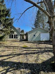 61272 Lewis Lake Road, Newberg Twp, MI 49095