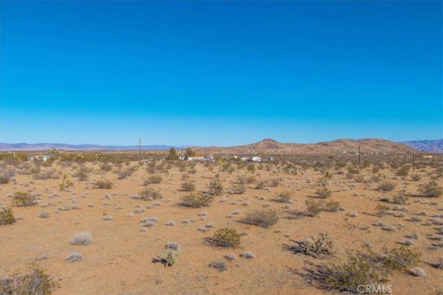 1631 Alta, Landers, CA 92285