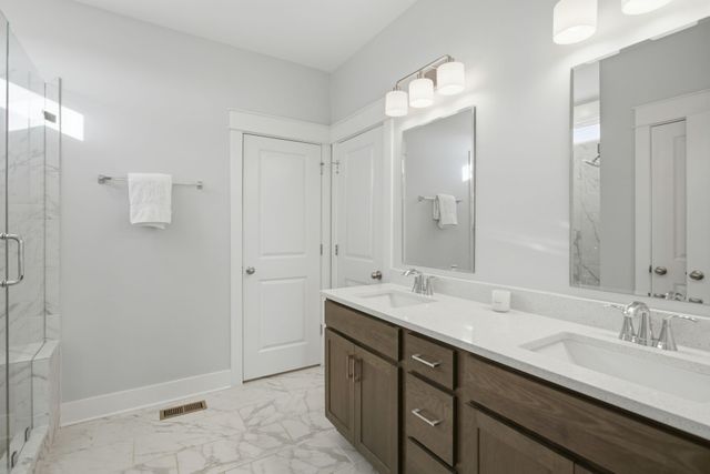 428 Van Conder Pl, Hendersonville, TN 37075