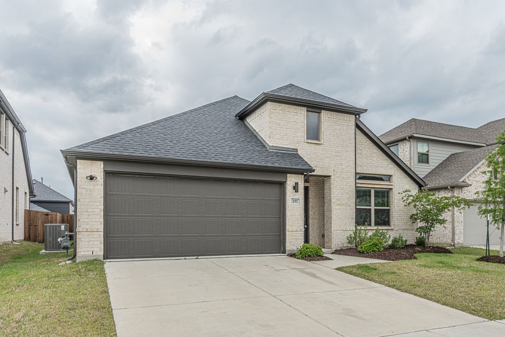 257 Hope Orchards Drive, Lavon, TX 75166