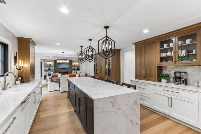 3479 Broken Bow TRAIL, Delafield, WI 53018