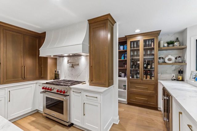 3479 Broken Bow TRAIL, Delafield, WI 53018