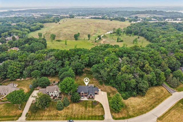3479 Broken Bow TRAIL, Delafield, WI 53018