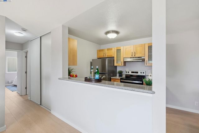 4064 Abbey Ter 217, Fremont, CA 94536