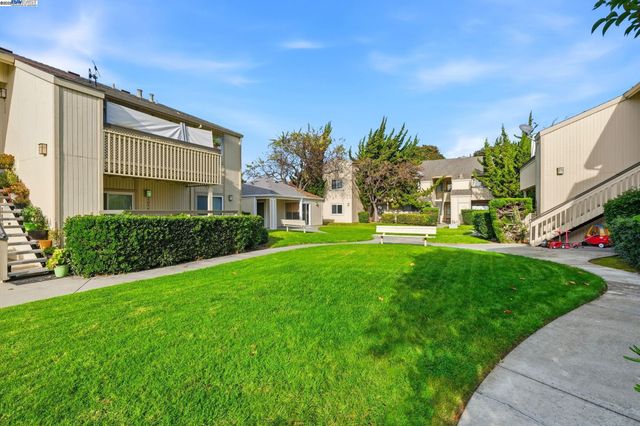 4064 Abbey Ter 217, Fremont, CA 94536