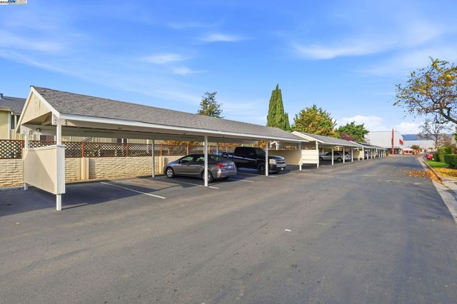 4064 Abbey Ter 217, Fremont, CA 94536