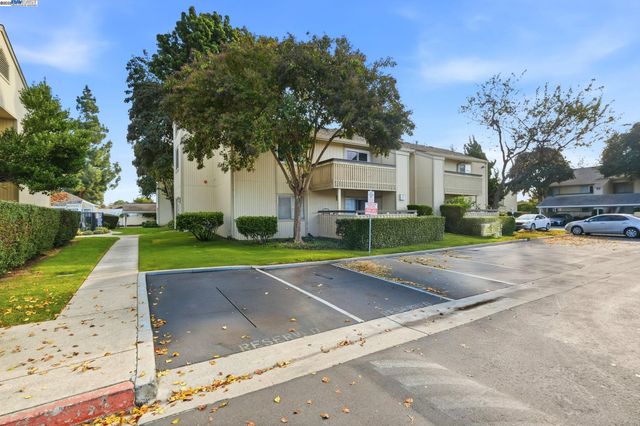 4064 Abbey Ter 217, Fremont, CA 94536