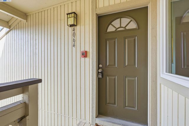 4064 Abbey Ter 217, Fremont, CA 94536